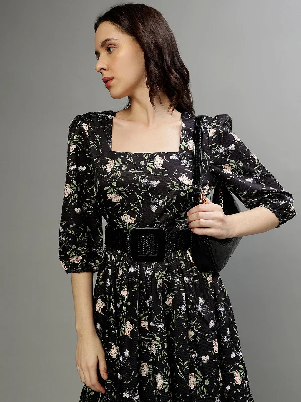 Women's Blouse with Low CollarElle Women Printed Square neck 3/4th Sleeves Dress