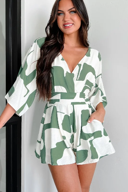 Women's Jumpsuits with Low CollarElevated Vision Printed Romper (Green)