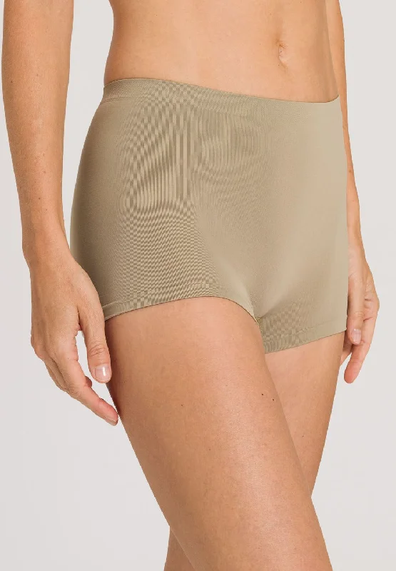 high-compression shapewear for partiesHanro Touch Feeling Boyleg