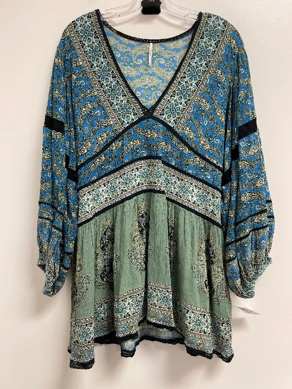 Women's Blouse with Three-Quarter SleevesTunic Long Sleeve By Free People In Blue & Green, Size: M